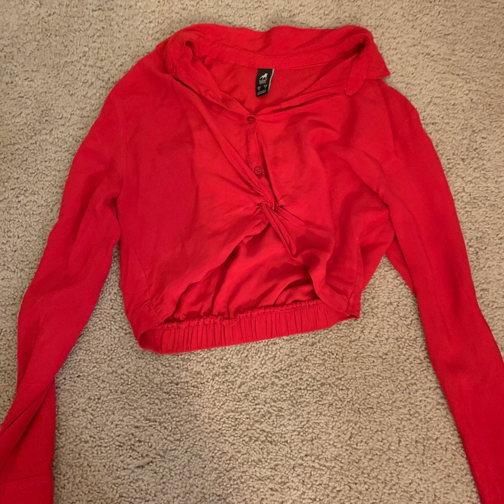 Red blouse crop